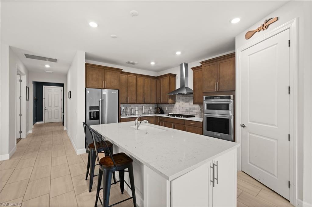42364 Edgewater DR