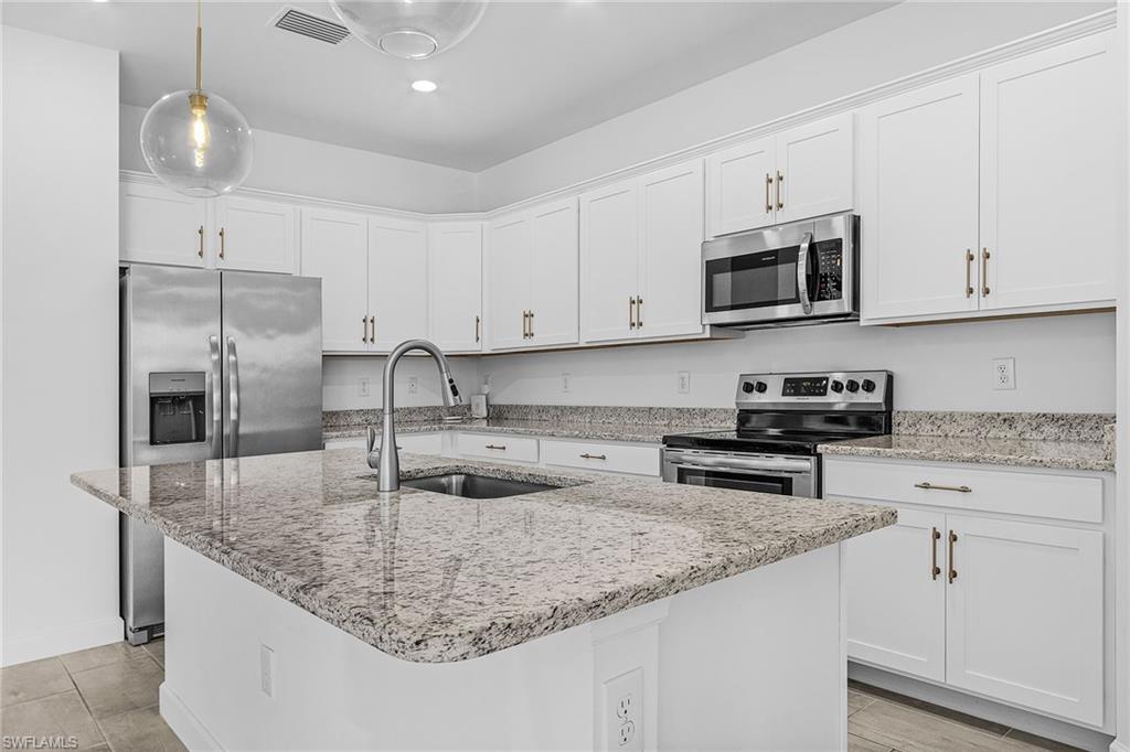 11151 Timber Creek DR E photo 13