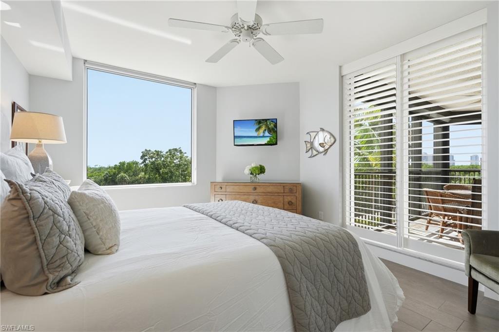 7225 Pelican Bay BLVD 302 photo 15