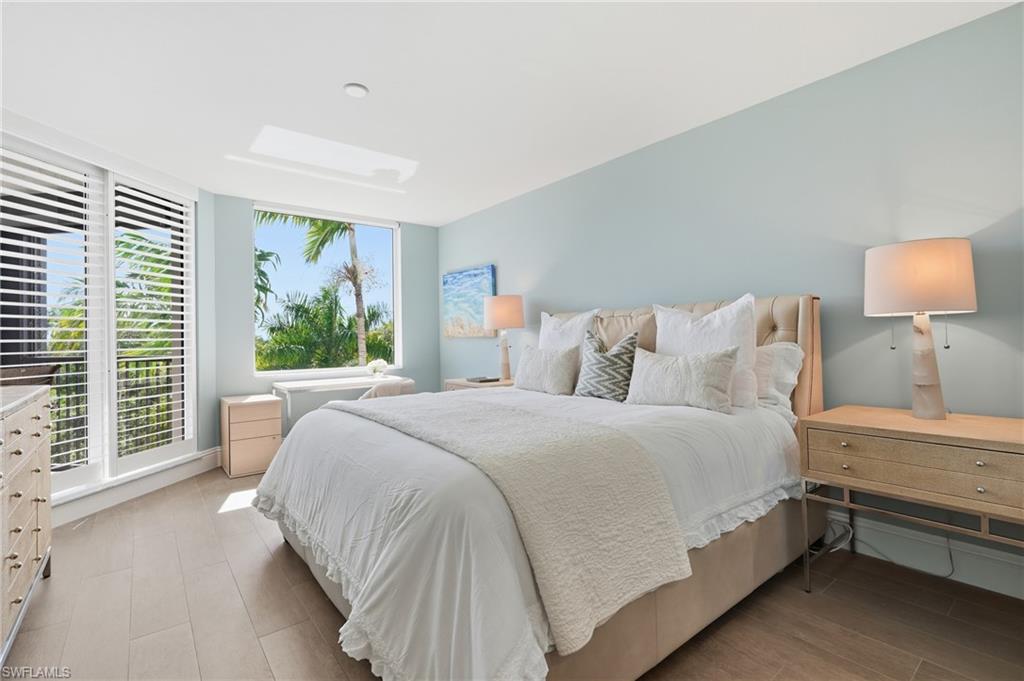 7225 Pelican Bay BLVD 302 photo 11