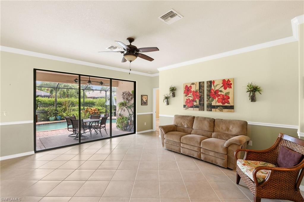 3934 Sapphire WAY photo 13