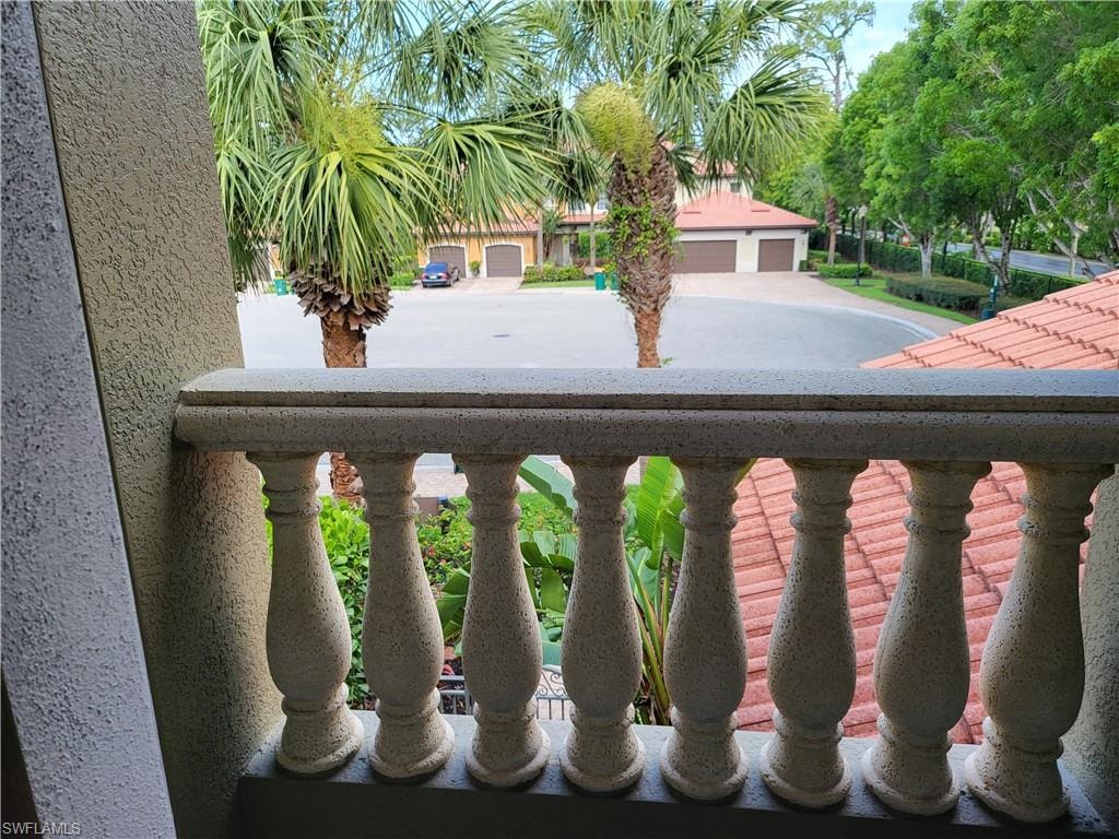 balcony attached to 2nd bedroom