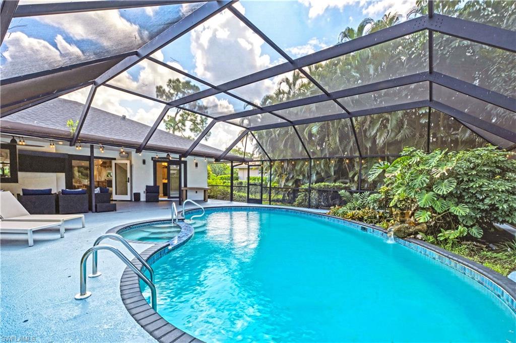 screened pool area
