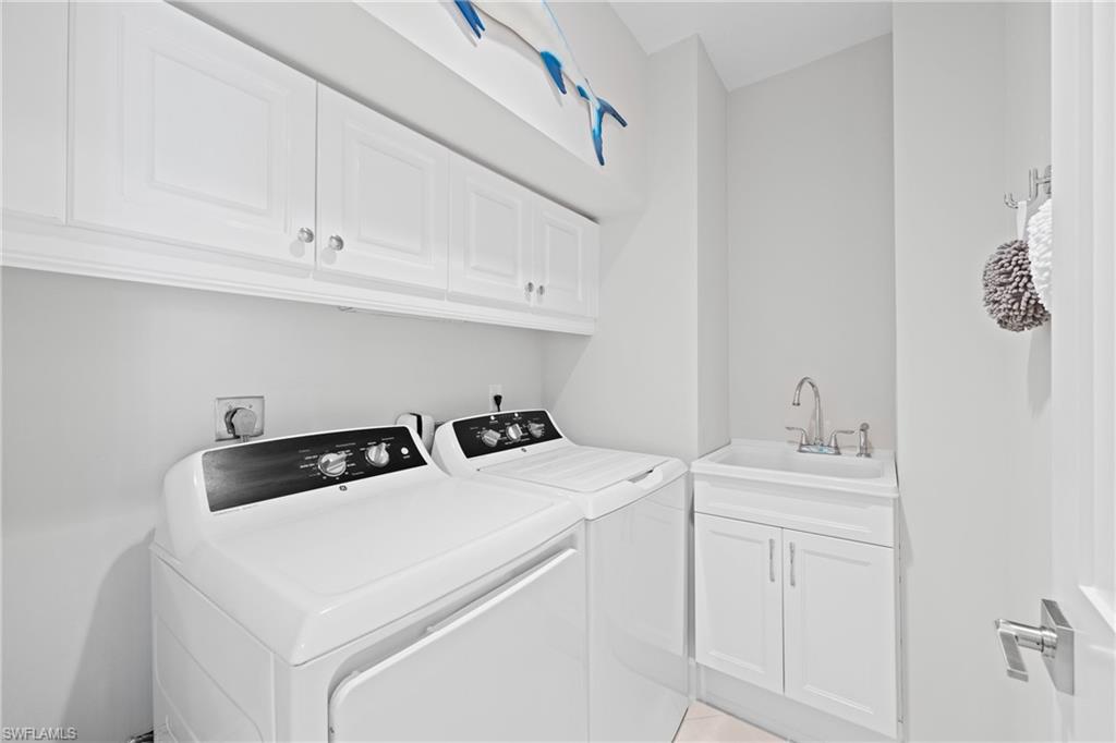 142 Colonade CIR 701 photo 29