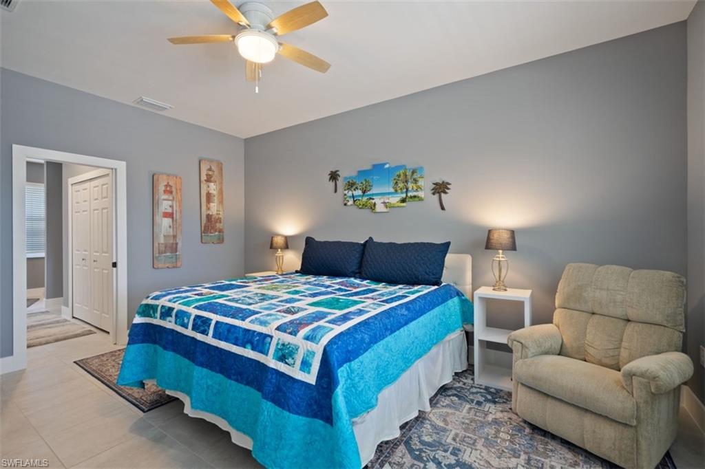 Primary Bedroom w/ King size bed and ensuite