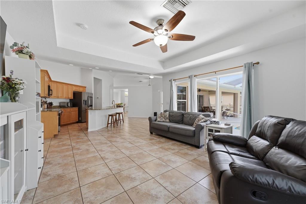 3418 Oasis BLVD photo 12