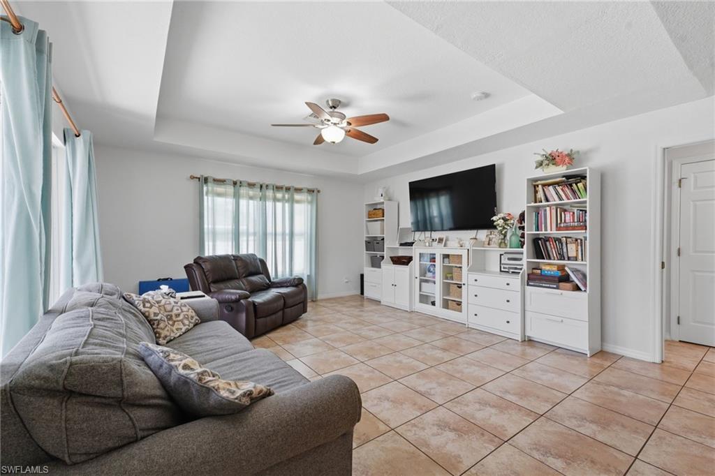 3418 Oasis BLVD photo 11