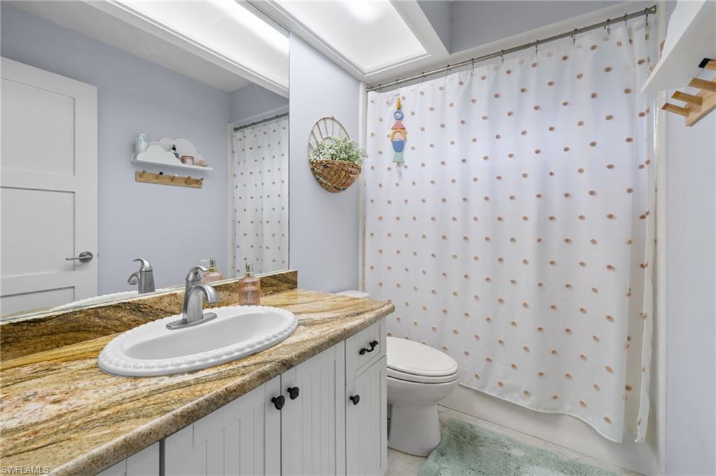 433 Golfview DR photo 23