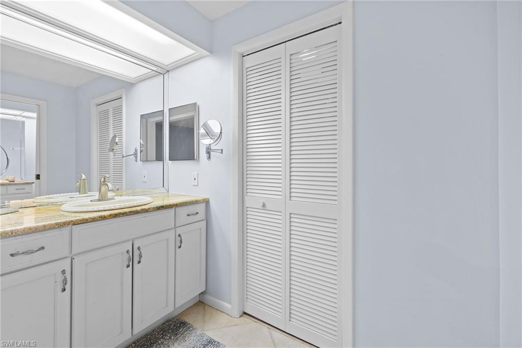 433 Golfview DR photo 17