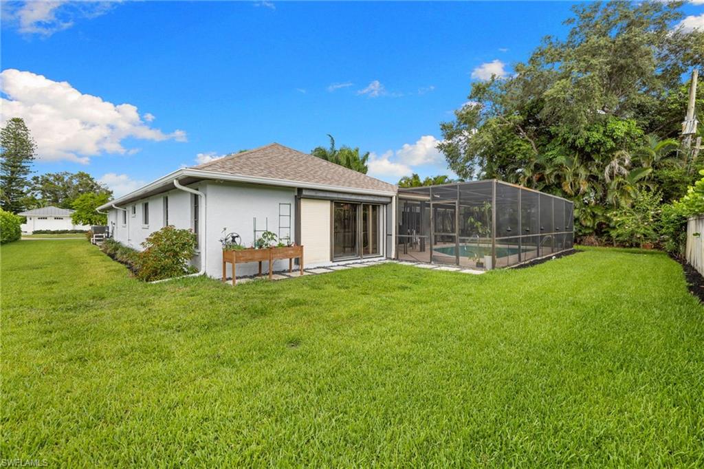 433 Golfview DR photo 12