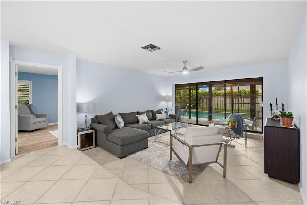 433 Golfview DR photo 32