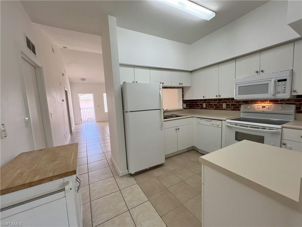 8407 Bernwood Cove LOOP 508 photo 14