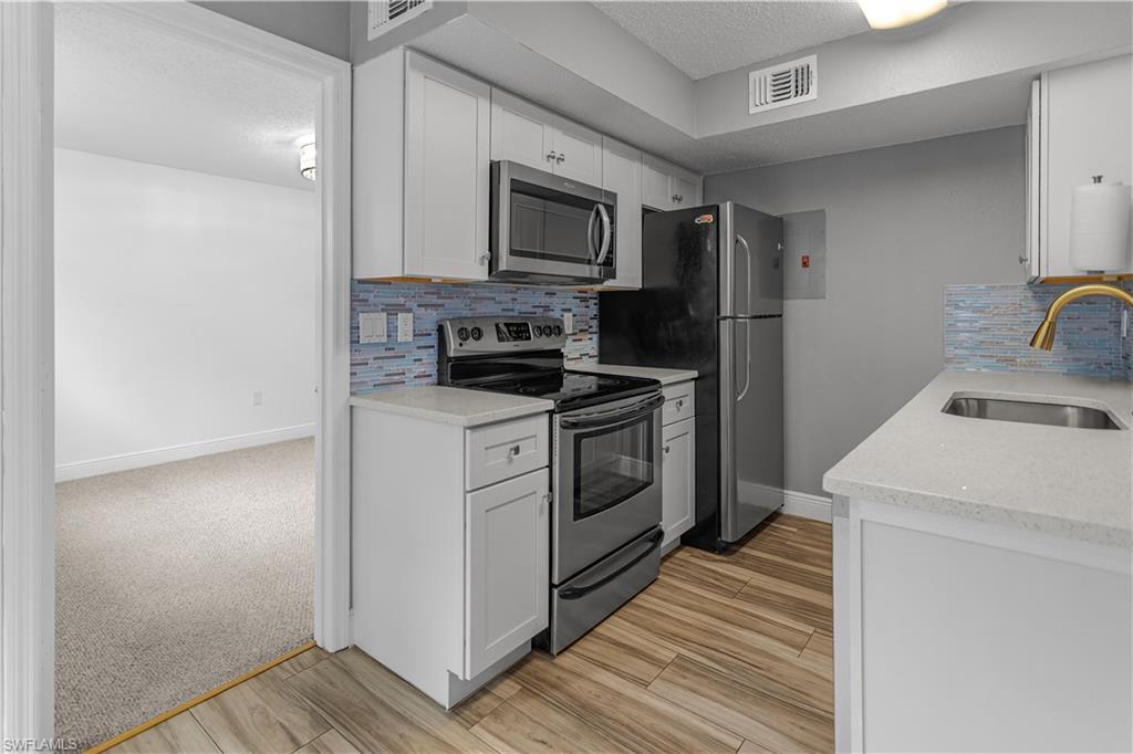 12561 Equestrian CIR 816 photo 12