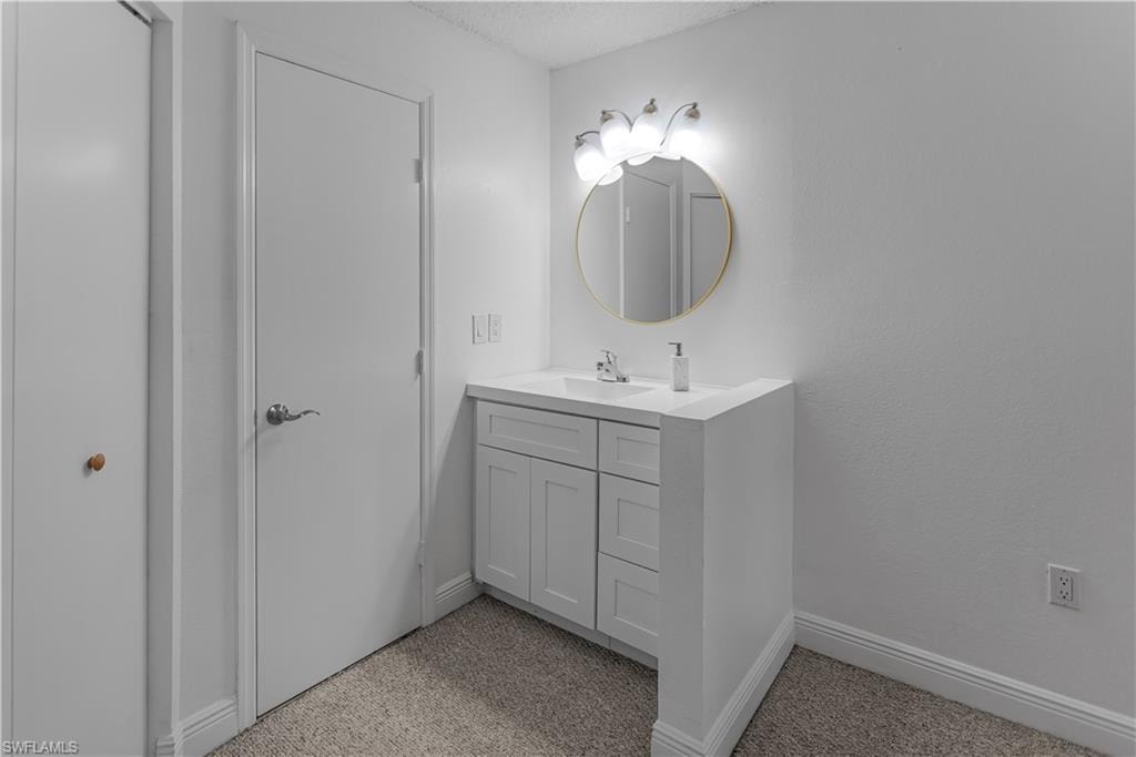 12561 Equestrian CIR 816 photo 7