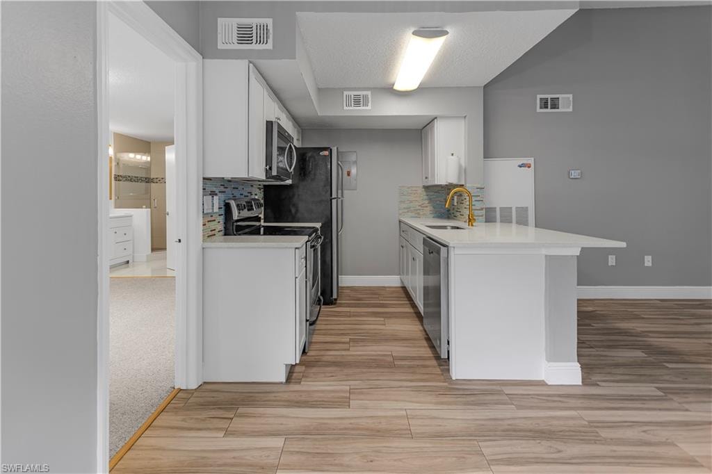 12561 Equestrian CIR 816 photo 11