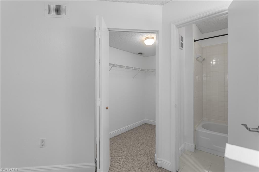12561 Equestrian CIR 816 photo 8