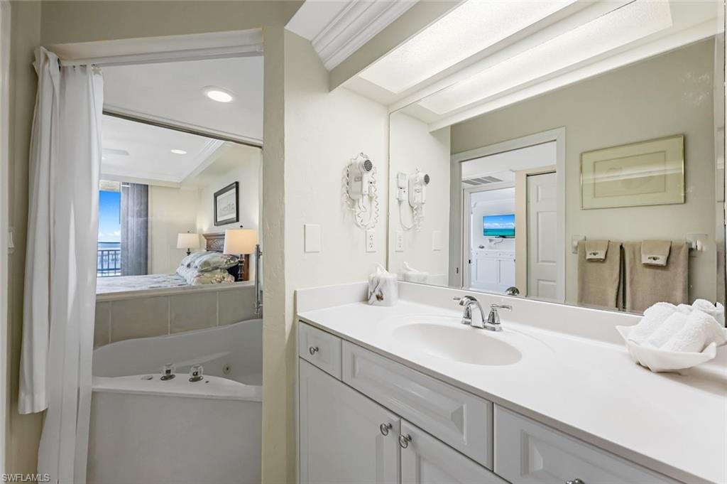8771 Estero BLVD 807 photo 6