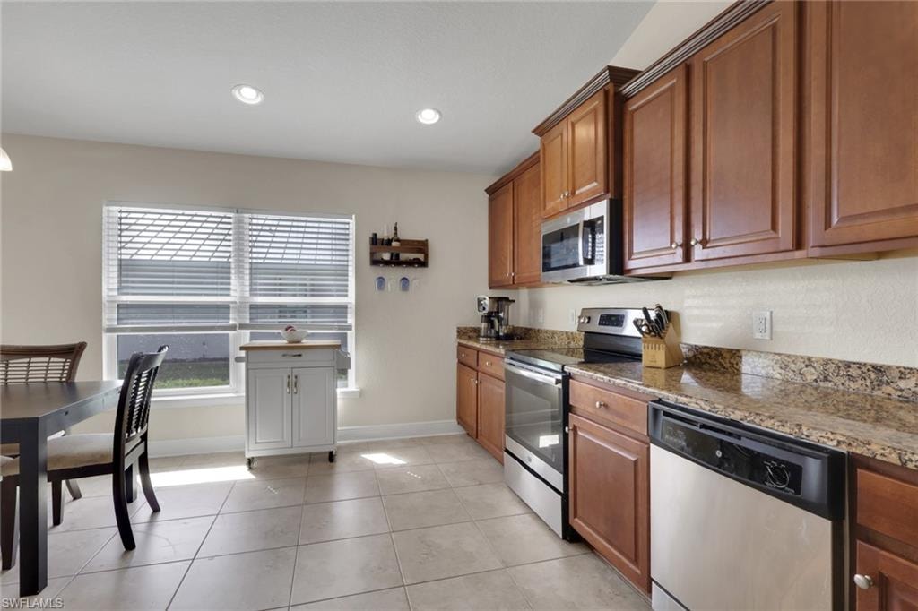 27077 Brook Forest RD photo 10