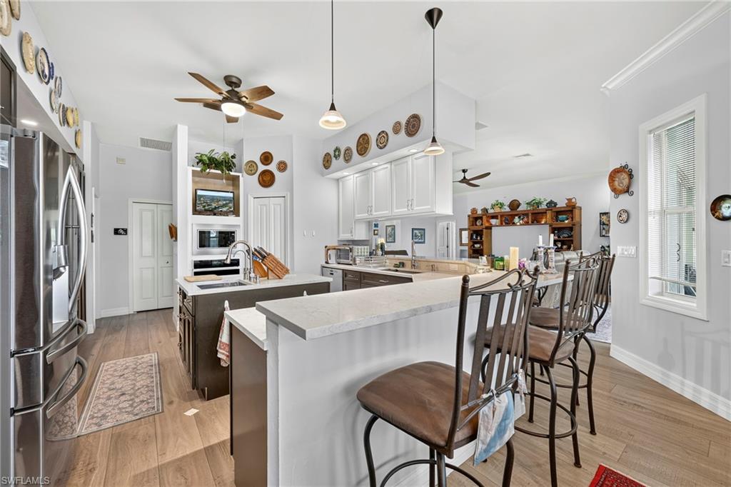 Large breakfast bar