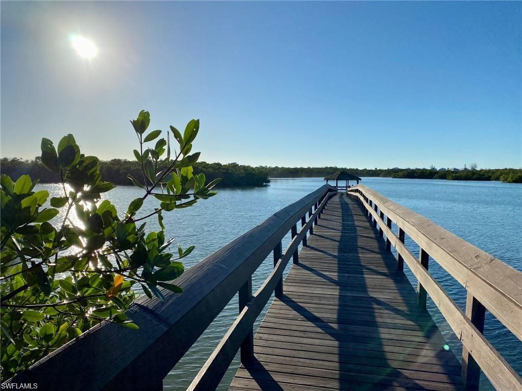 Dock