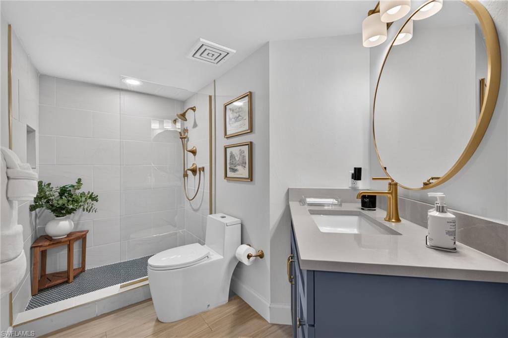 15210 Portside DR 402 photo 24
