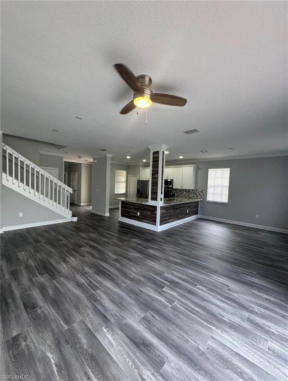 7614 Bristol CIR