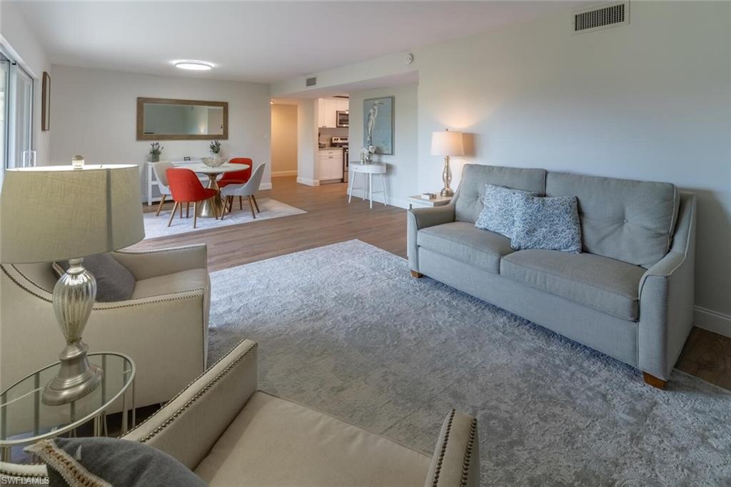 96 Glades BLVD 513