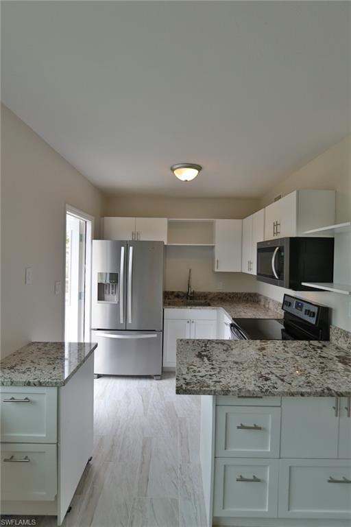 11 California RD B photo 23
