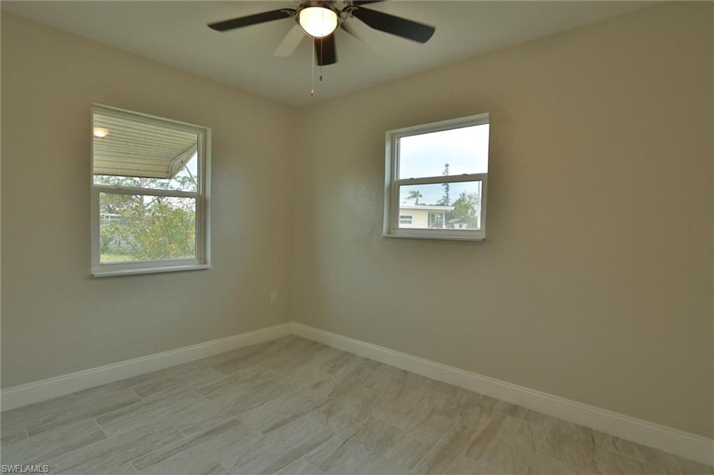 11 California RD B photo 17