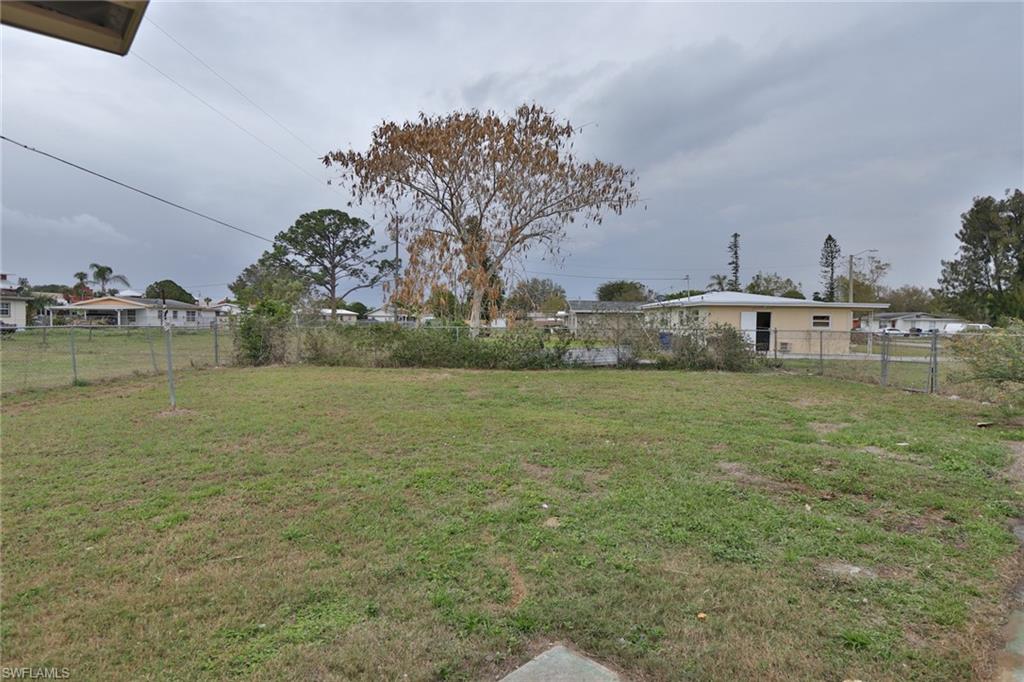 11 California RD B photo 7