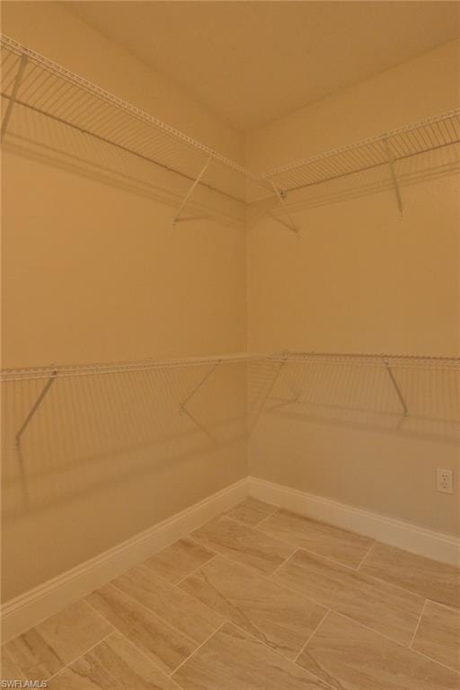 11 California RD B photo 15