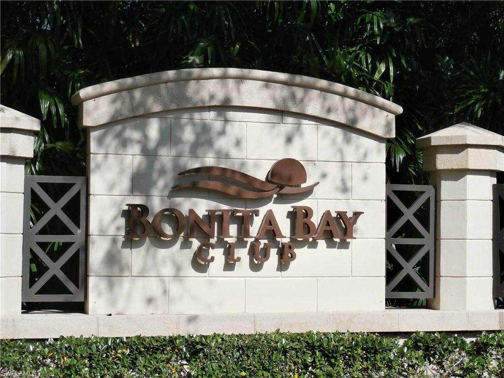 Optional memberships to Bonita Bay Club