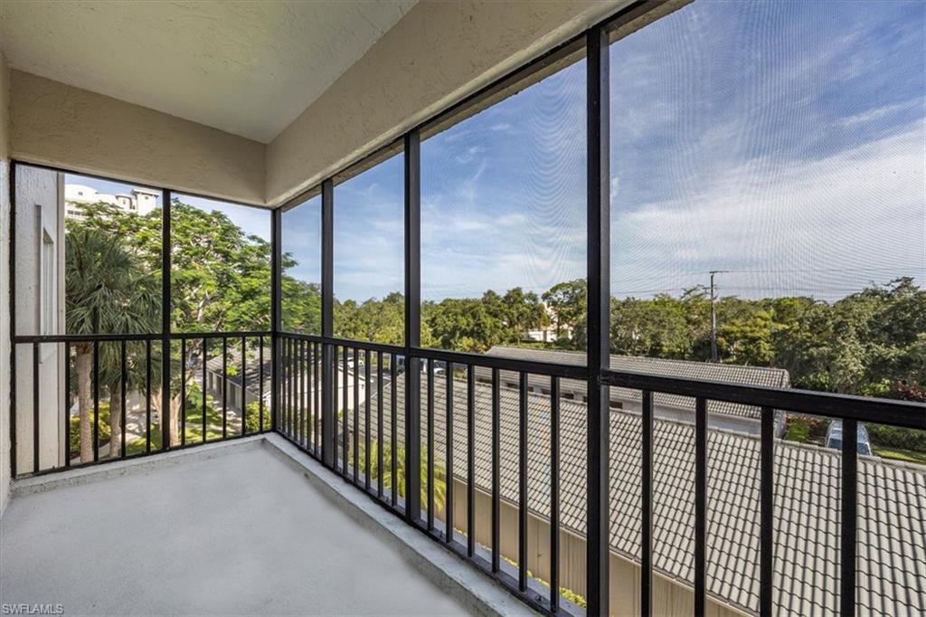 900 Arbor Lake DR 9-307 photo 18