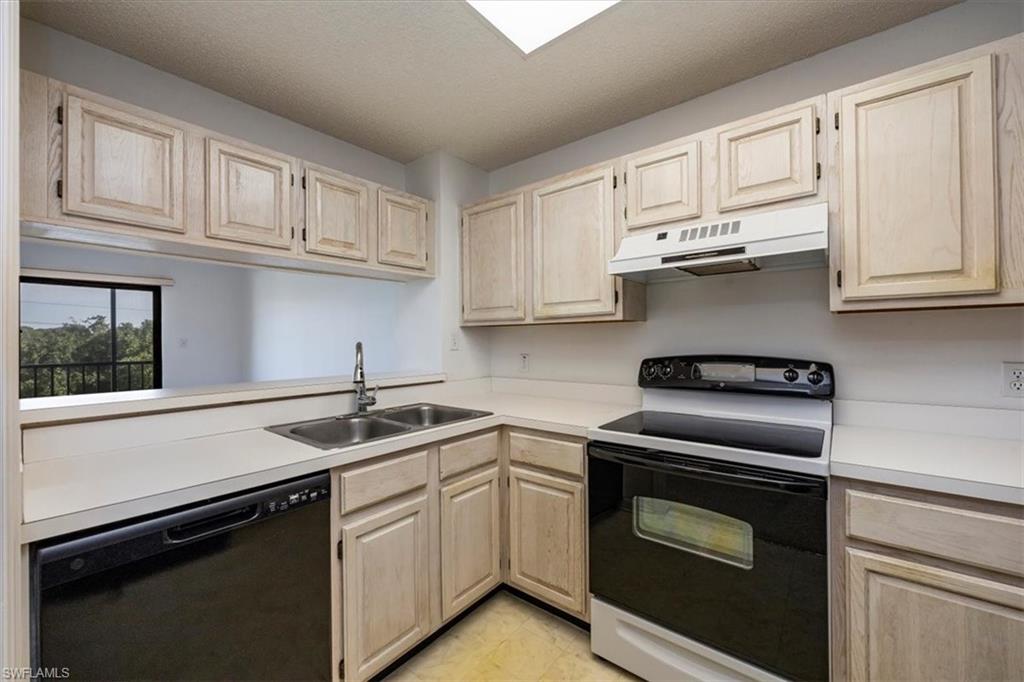 900 Arbor Lake DR 9-307 photo 8