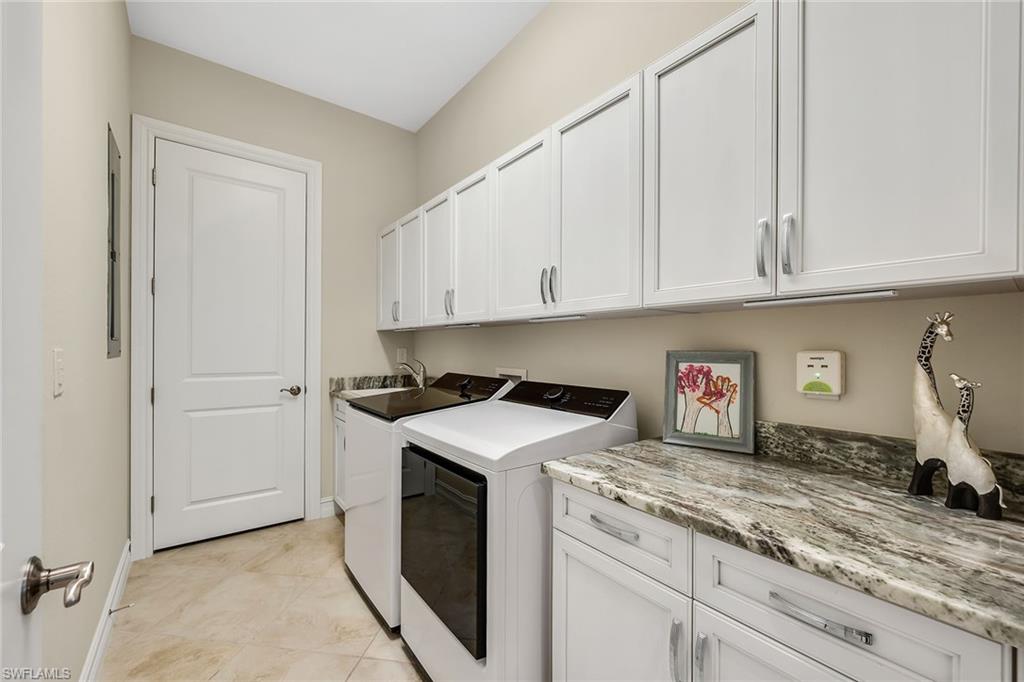7825 Hawthorne DR 2104 photo 28