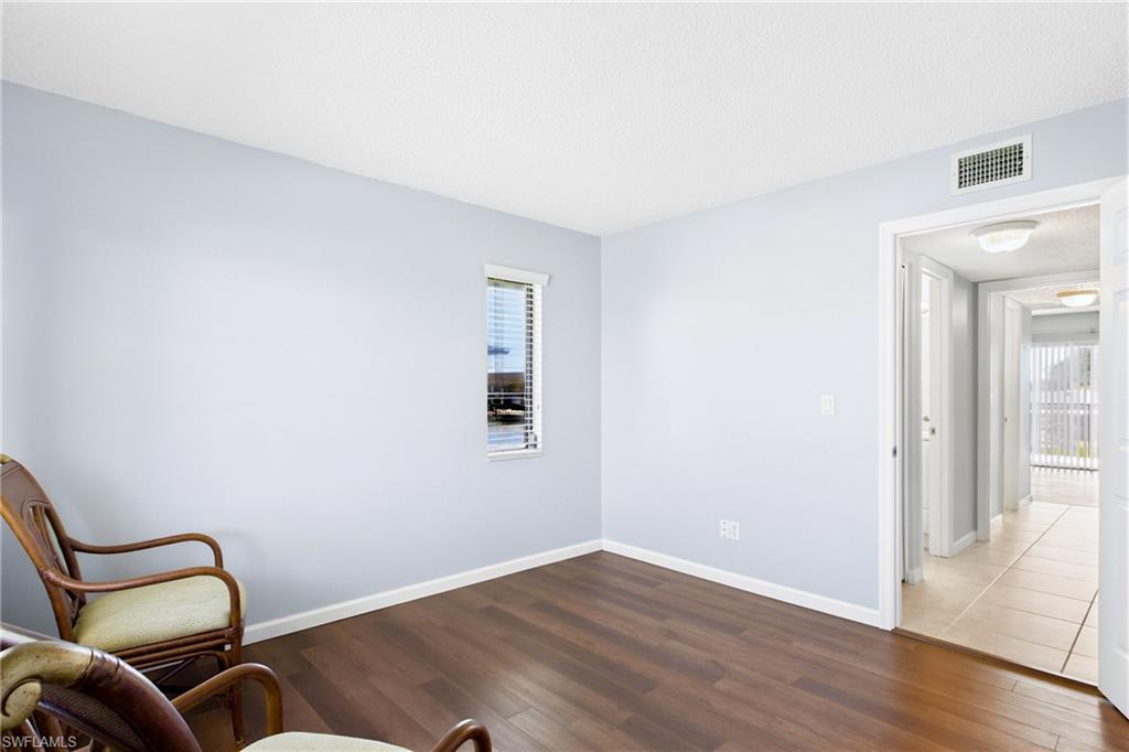 4711 SE 5th AVE 7 photo 25