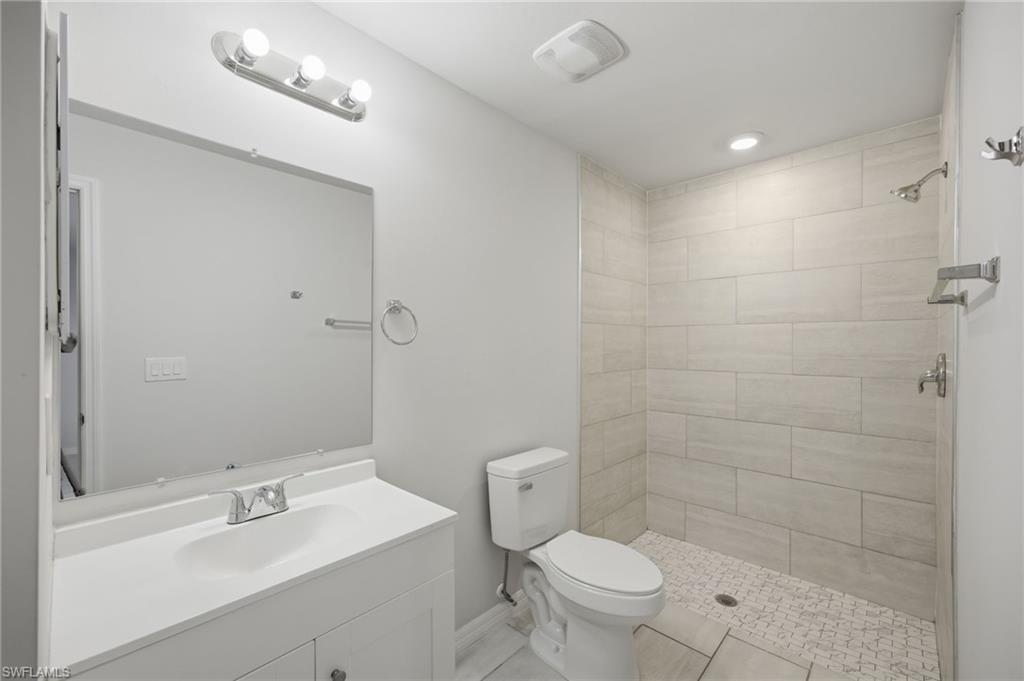 1426/1428 Cape Coral PKWY W photo 17
