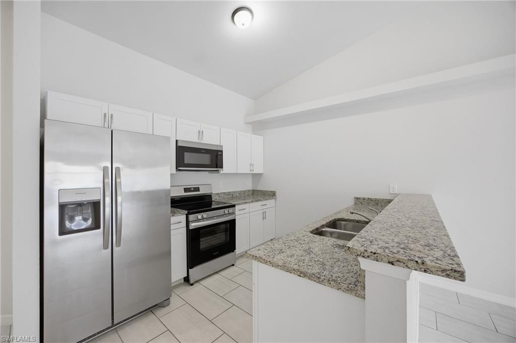 1426/1428 Cape Coral PKWY W