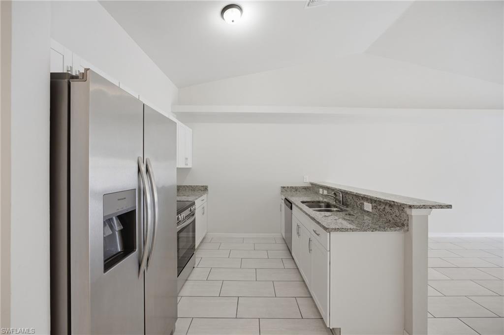 1426/1428 Cape Coral PKWY W photo 9