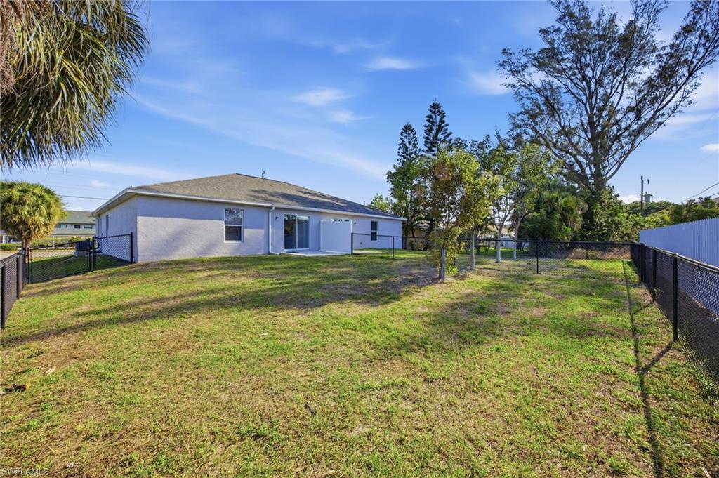 1426/1428 Cape Coral PKWY W photo 21