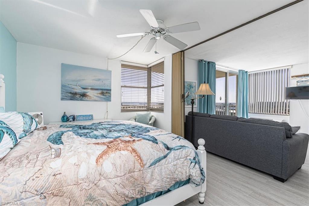 7330 Estero BLVD 1107 photo 23