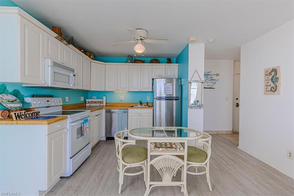 7330 Estero BLVD 1107 photo 27