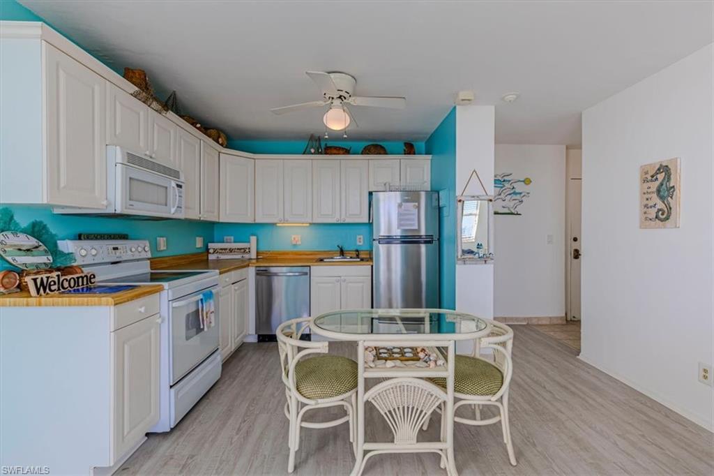 7330 Estero BLVD 1107 photo 6