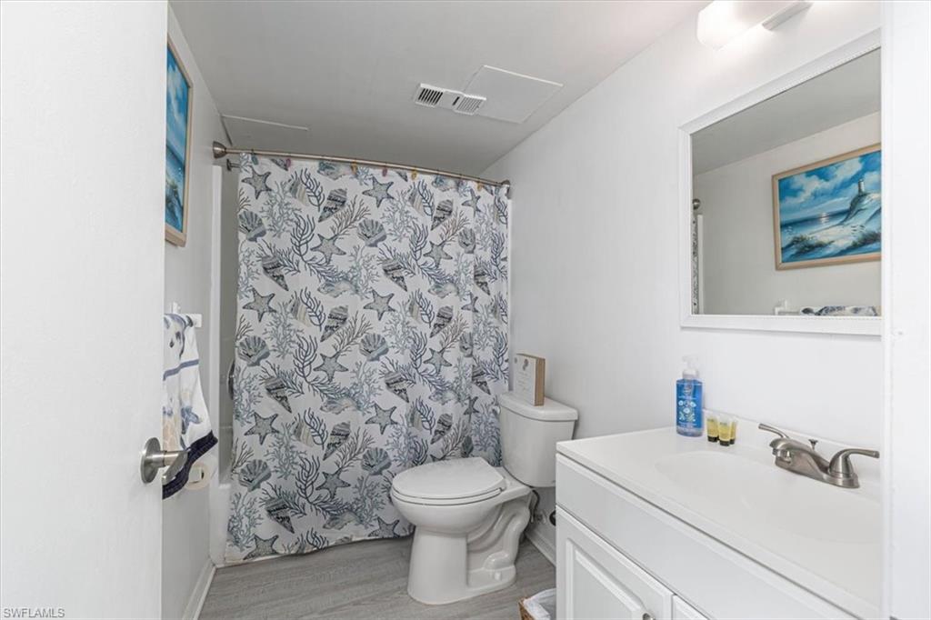 7330 Estero BLVD 1107 photo 24