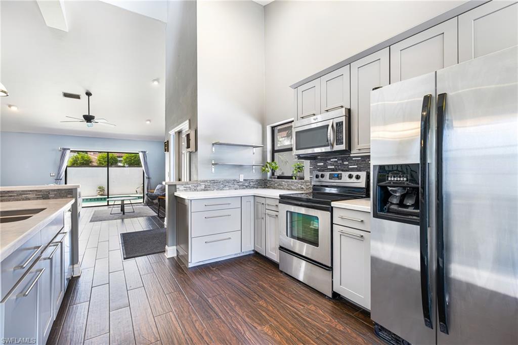 5501 Harbour Castle DR photo 18