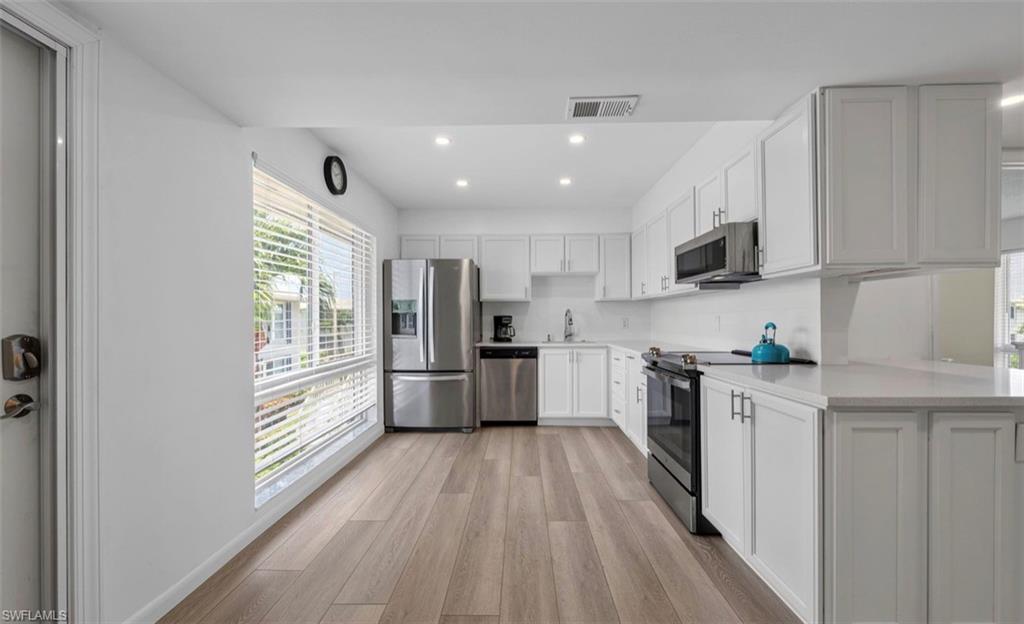 195 PEPPERMINT LN 2