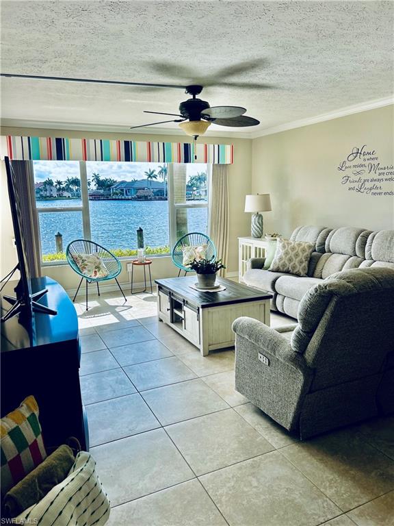 408 Tudor DR 1C photo 10