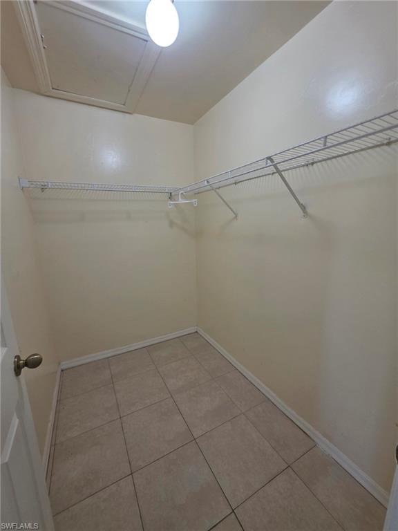 2420 Vernon AVE S photo 11
