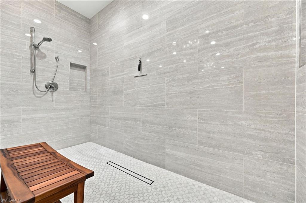 14300 Riva Del Lago DR 2001 photo 17