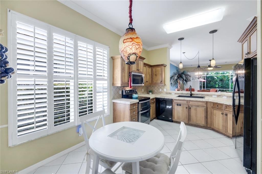 1814 Leamington LN photo 7